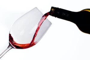 7 Everyday Items That Remove Wine Stains Quickly
